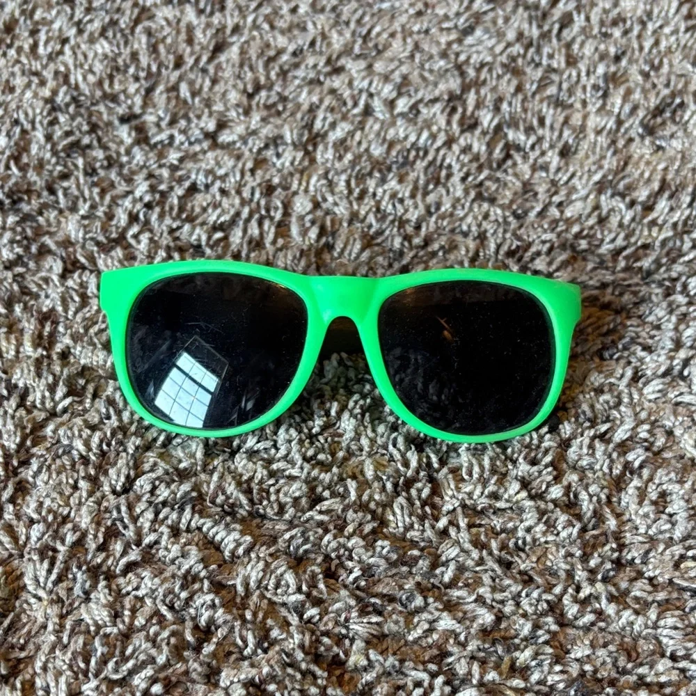 Vibrant Green Sunglasses